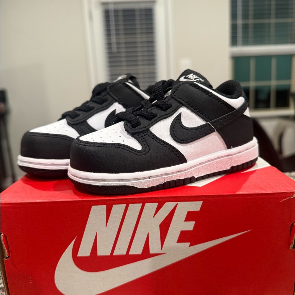 Nike Kids Black and White Sneakers